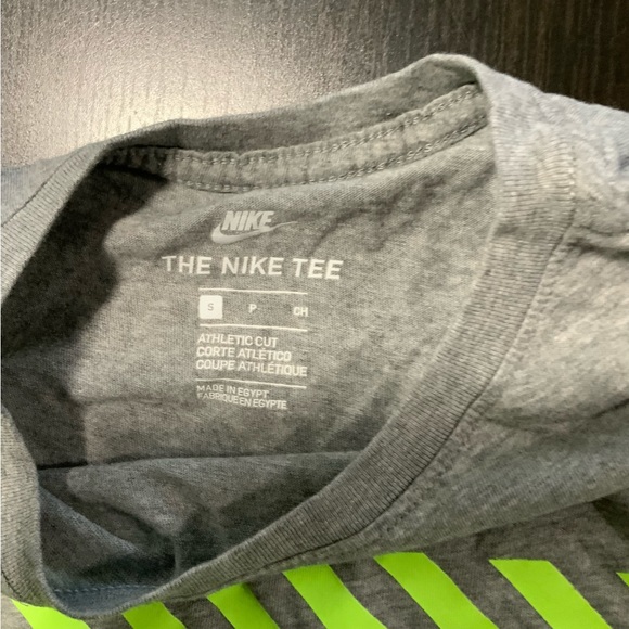 Reebok Hockey Windbreaker Jacket and NIKE t-shirt size small - Picture 8 of 9